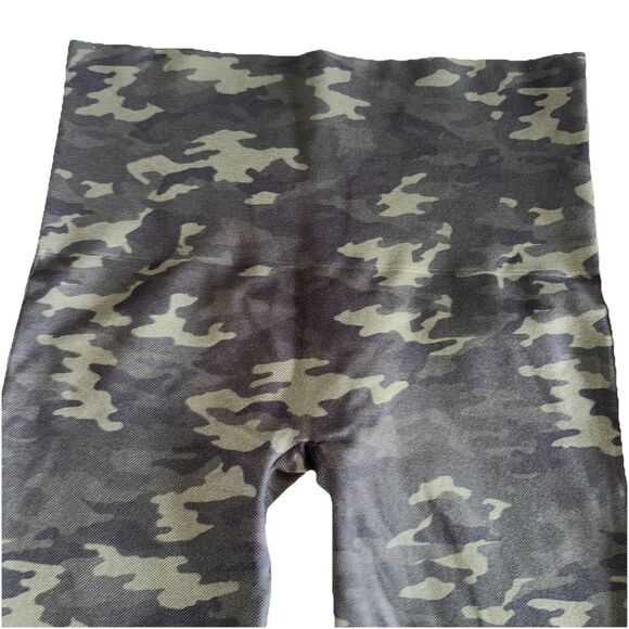 SPANX Green Camouflage Look At Me Now Seamless Leggings Size XL Camo - Picture 4 of 8